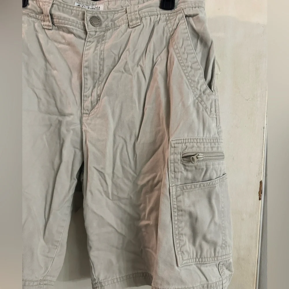 Columbia Size 34 Cargo Shorts - Picture 2 of 6